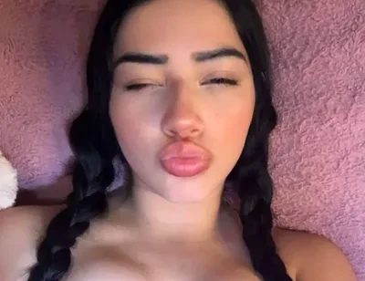 Esmeleaah goth OnlyFans verified creator 2026